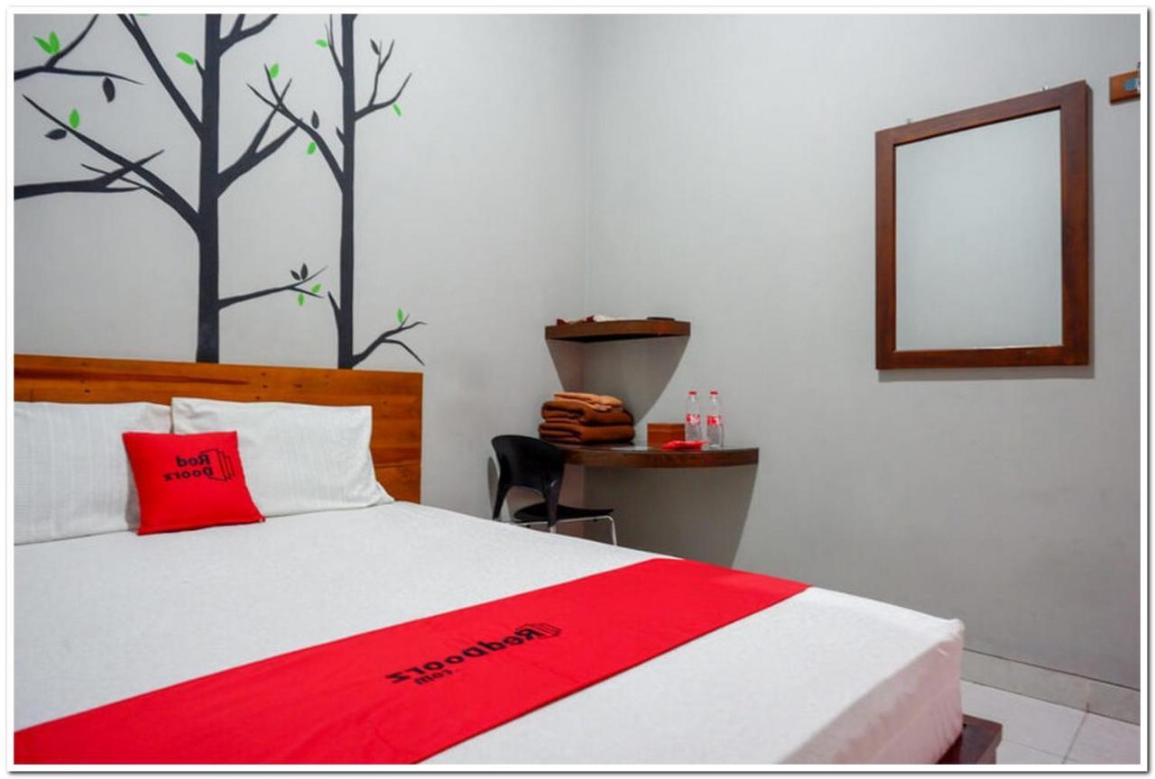Reddoorz Near Jogja Expo Center 2 Hotel Baturetno Exterior foto